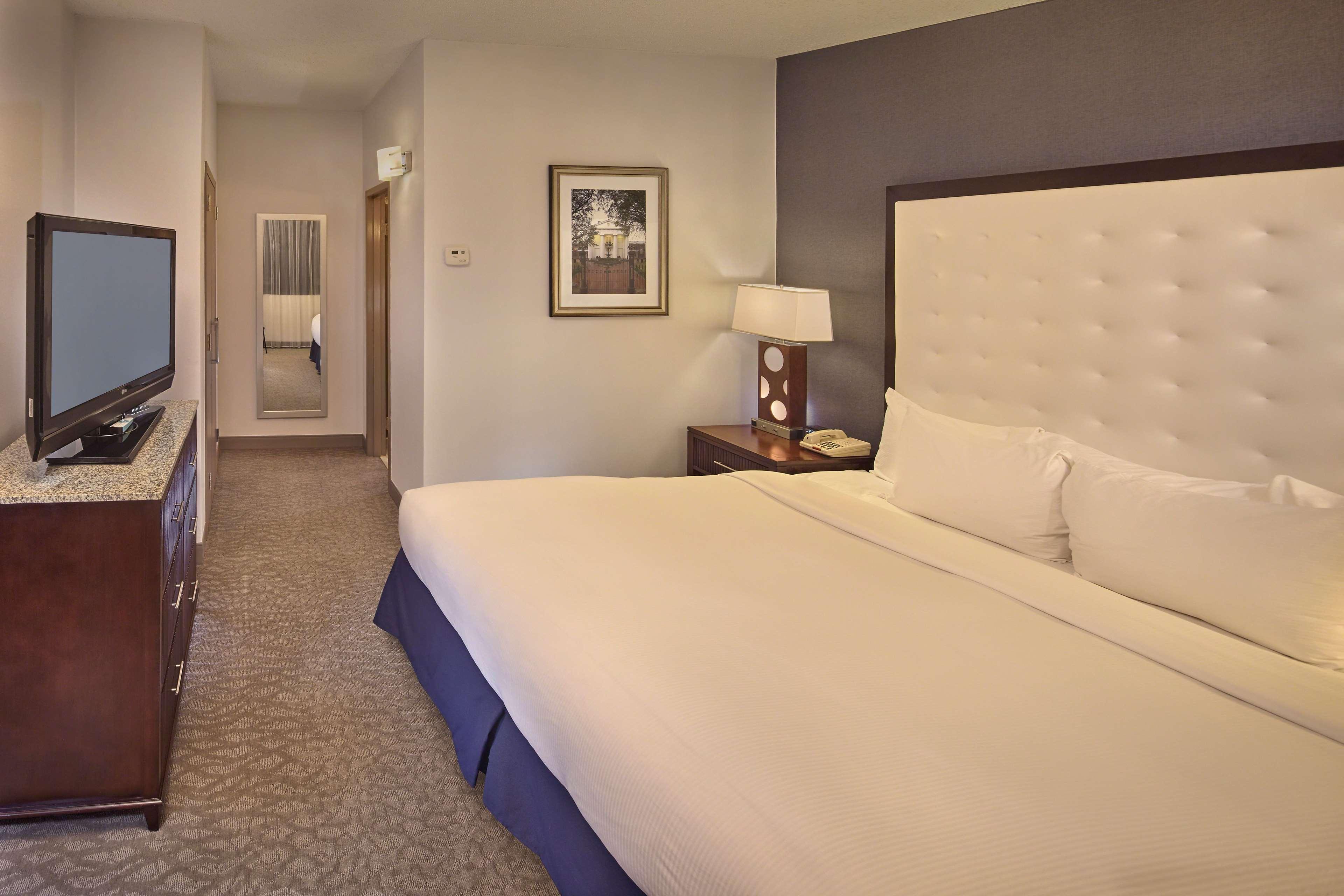 Doubletree By Hilton Little Rock Hotel Exterior photo